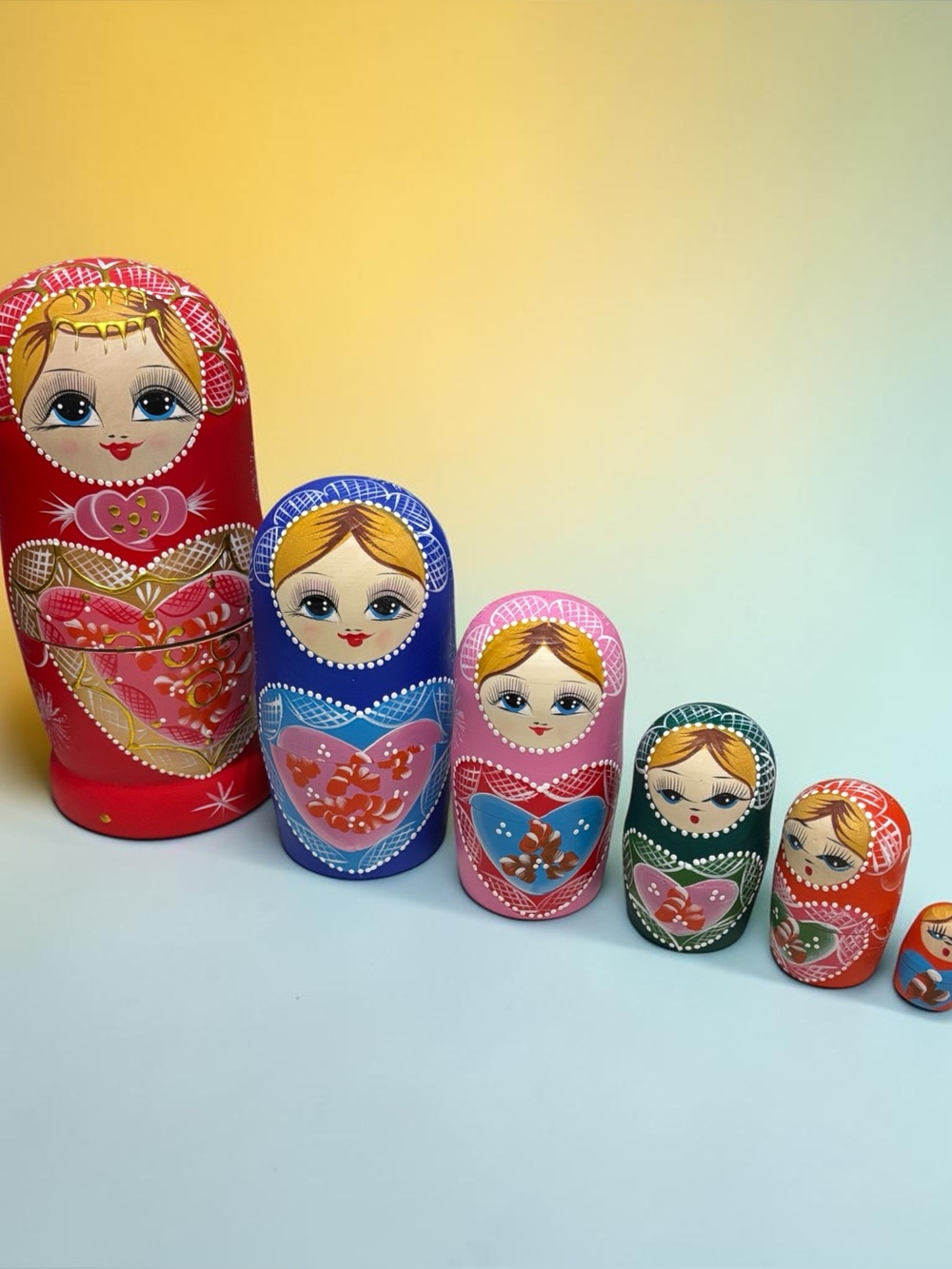 Joy Nest Russian Nesting 6 Dolls Hand Wood Carved Painted Heart Design Blonde